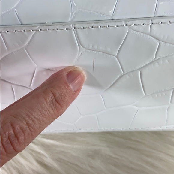 & Other Stories NWT Croc Embossed Leather Purse - Picture 11 of 11